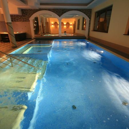 Dwor Ostoia Hotell Rymanów Exteriör bild