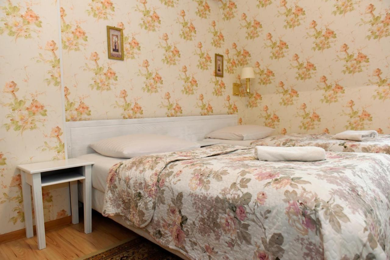 Dwor Ostoia Hotell Rymanów Exteriör bild