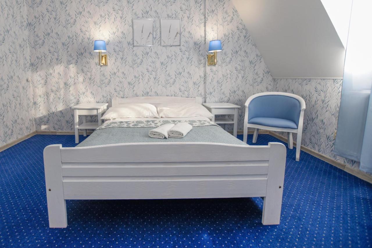 Dwor Ostoia Hotell Rymanów Exteriör bild