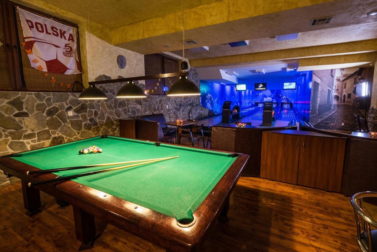 Dwor Ostoia Hotell Rymanów Exteriör bild