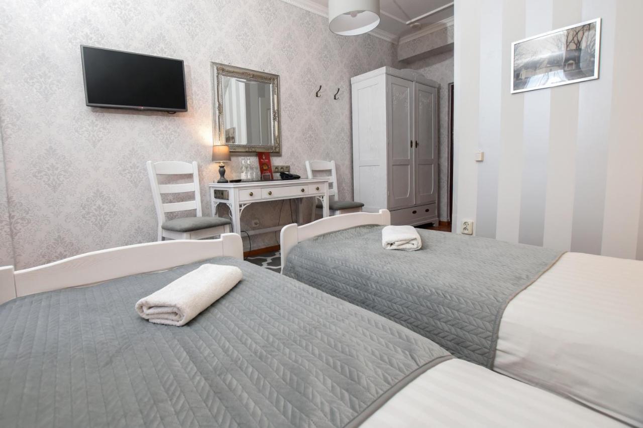 Dwor Ostoia Hotell Rymanów Exteriör bild