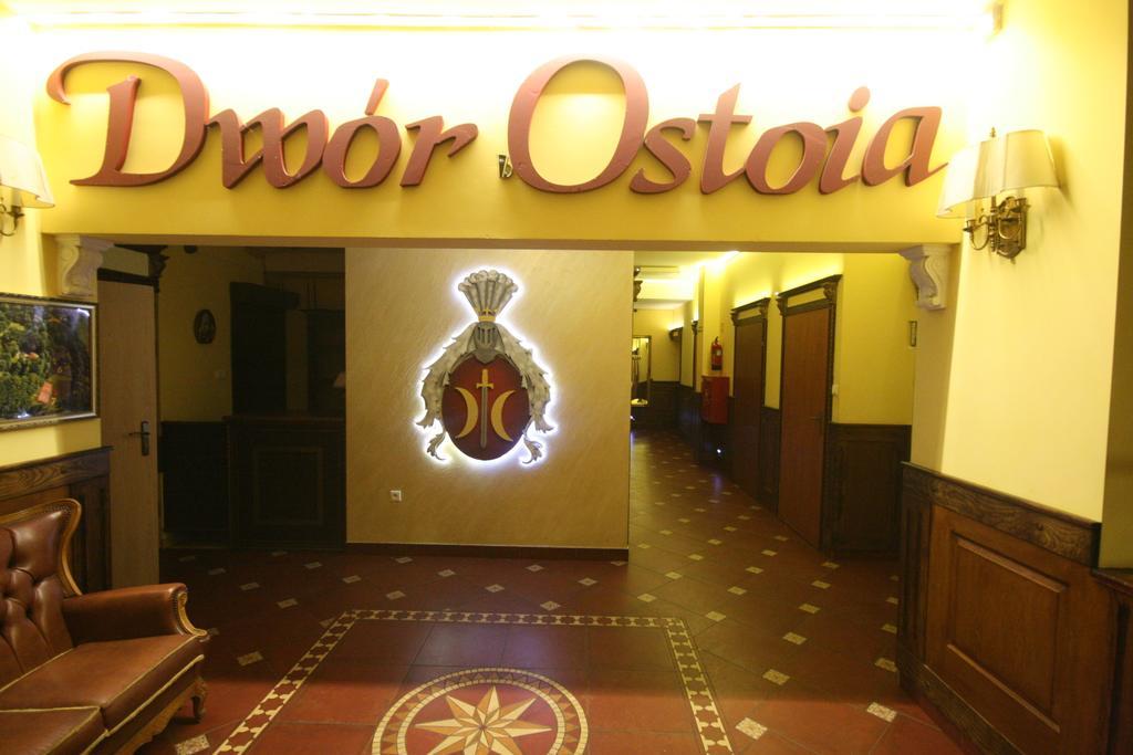 Dwor Ostoia Hotell Rymanów Exteriör bild