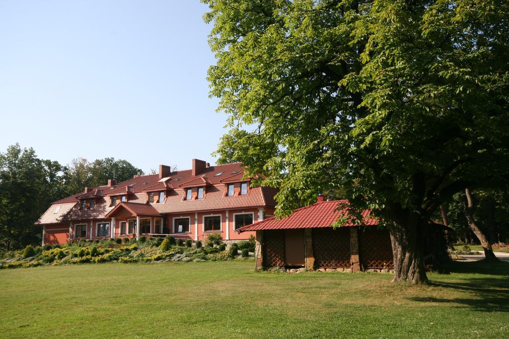 Dwor Ostoia Hotell Rymanów Exteriör bild