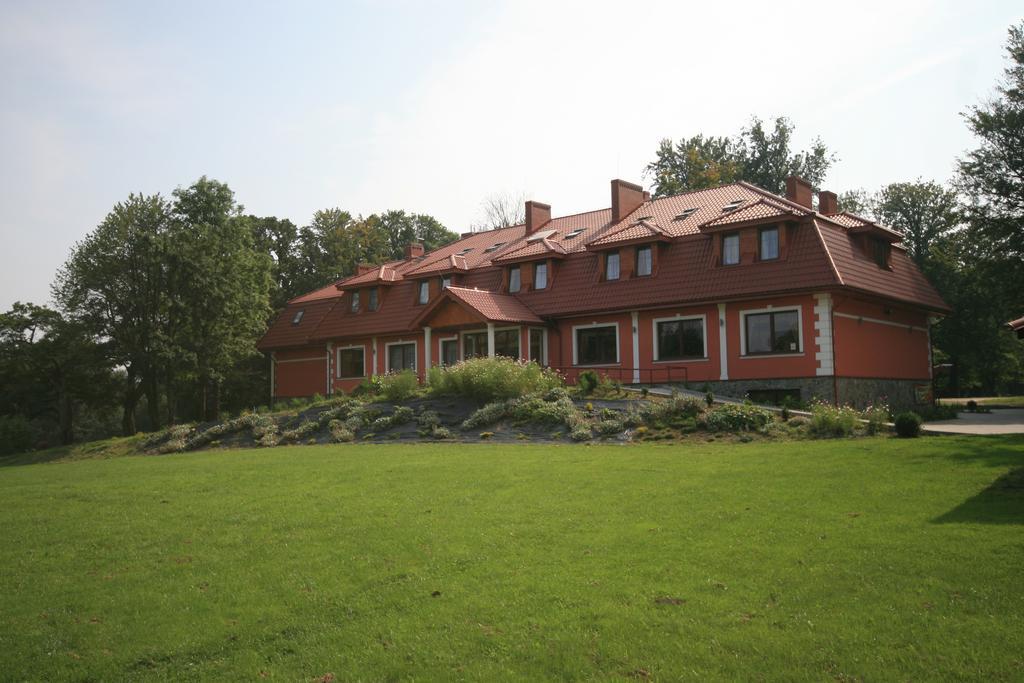 Dwor Ostoia Hotell Rymanów Exteriör bild